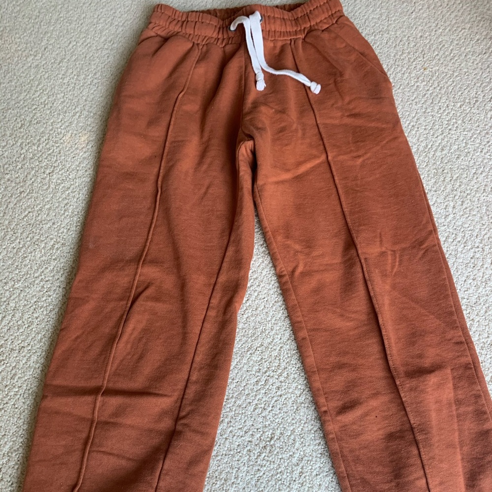 Super cropped orange sweats (Urban Outfitters)